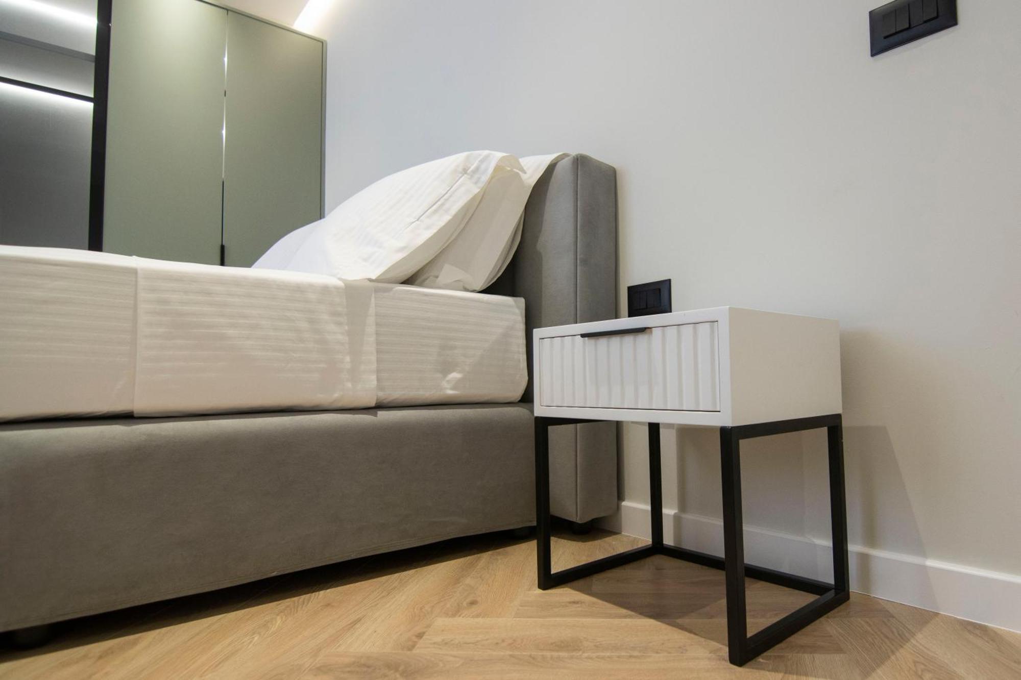 Mina Luxury Rooms ティラナ エクステリア 写真