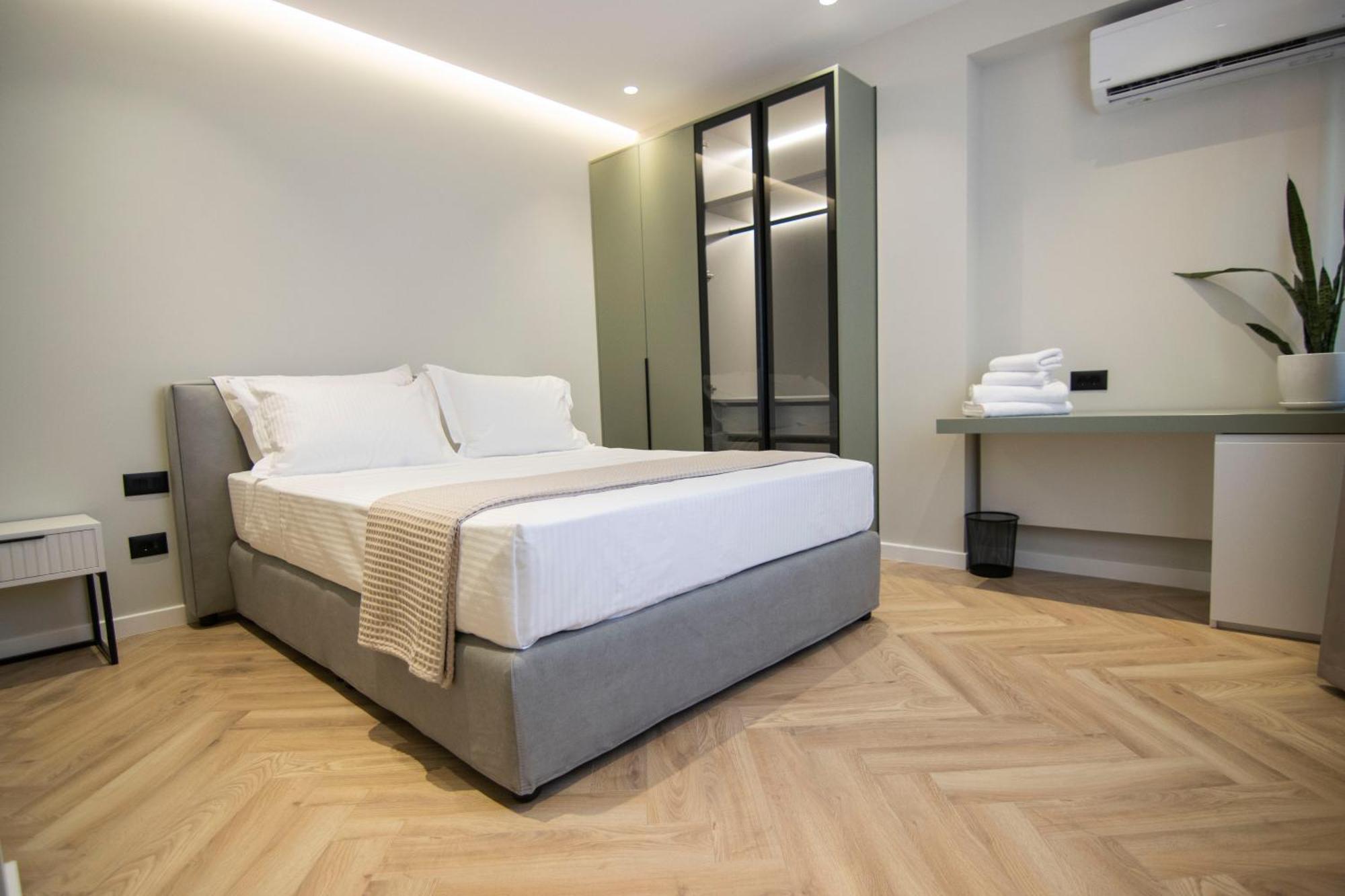 Mina Luxury Rooms ティラナ エクステリア 写真